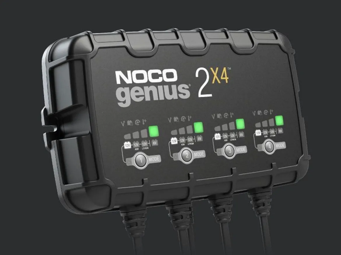 CARICA BATTERIE 4 BANCHI NOCO GENIUS 10 6V / 12V 8A