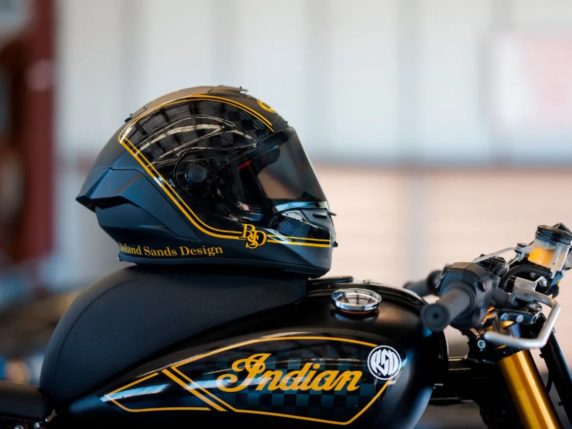 CASCO INTEGRALE BELL RACE STAR FLEX DLX 2024 ROLAND SAND DESIGN PLAYER NERO/ORO
