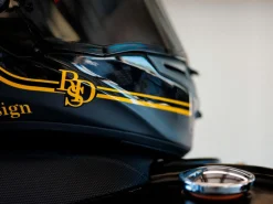 CASCO INTEGRALE BELL RACE STAR FLEX DLX 2024 ROLAND SAND DESIGN PLAYER NERO/ORO