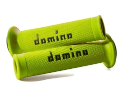 COPPIA MANOPOLE RACING DOMINO STRADALI DIAMETRO 22-26 CIANO/NERO