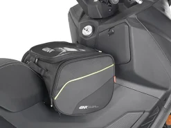 EA136 BORSA VALIGIA TUNNEL 23LT GIVI SCOOTER URBAN / ELECTRIC