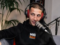 FELPA NERA CON CAPPUCCIO UFFICIALE MIG BABOL RACING PODCAST