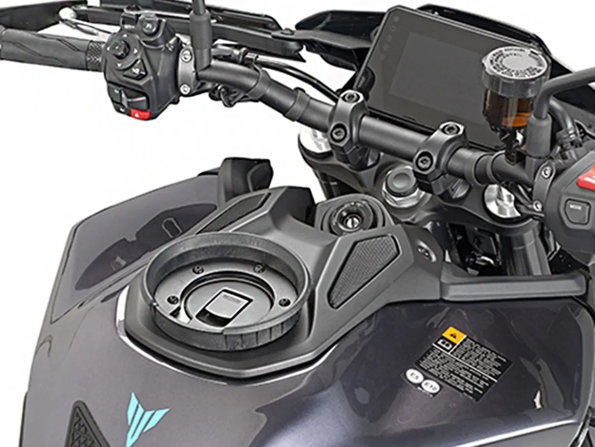 FLANGIA ATTACCO BORSA SERBATOIO TANKLOCK GIVI YAMAHA MT-09 2024-2025