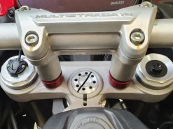 KIT ALZA MANUBRIO 20MM CNC RACING DUCATI MULTISTRADA V4 RALLY / PIKES PEAK 2022-2024
