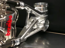 KIT ATTACCHI SBK MOTOCORSE PER FORCELLE OHLINS 108MM DUCATI PANIGALE V4 2018-2022