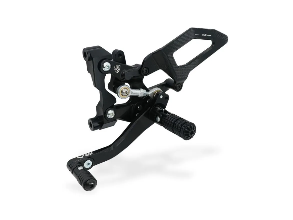 PEDANE REGOLABILI CNC RACING DUCATI STREETFIGHTER V2 2022-2024
