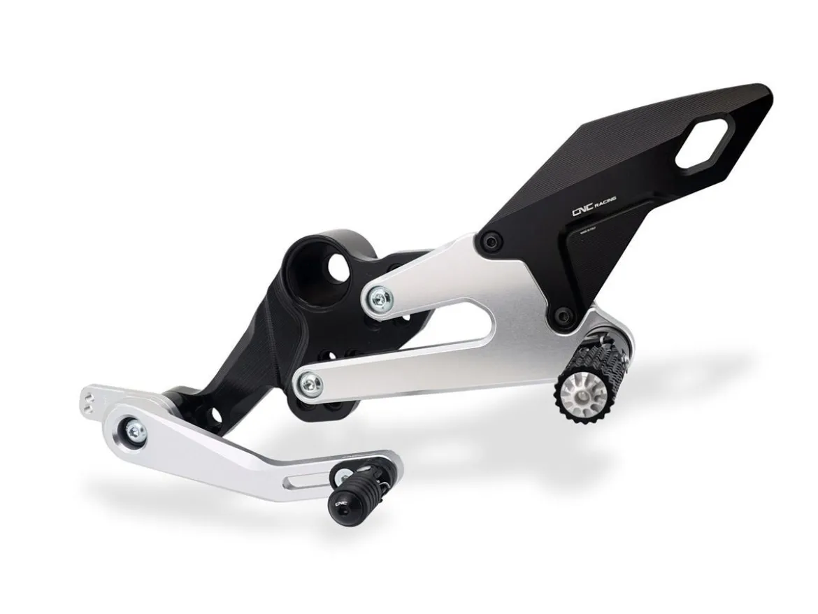 PEDANE REGOLABILI CNC RACING APRILIA RS 660 2020-2023