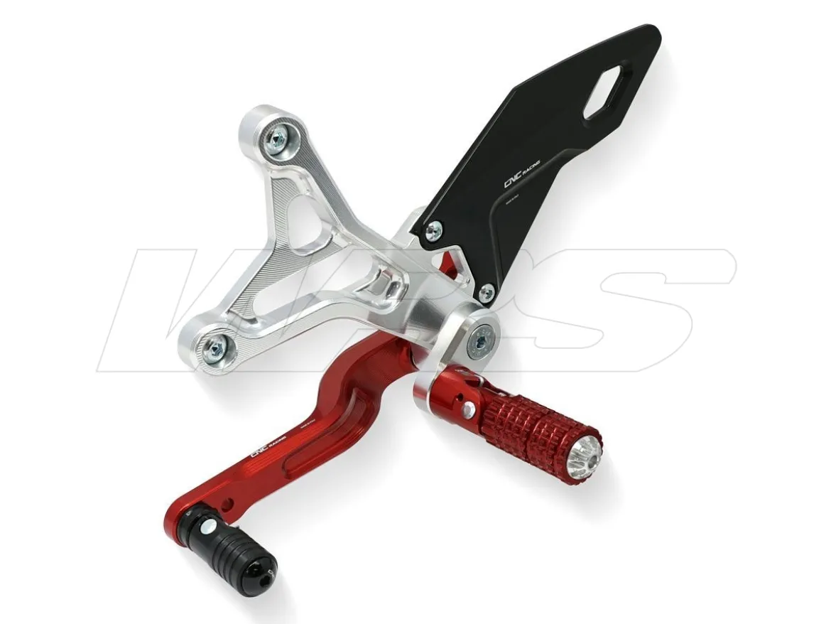 PEDANE REGOLABILI CNC RACING MV AGUSTA BRUTALE 800 / RR / RC 2016-2019