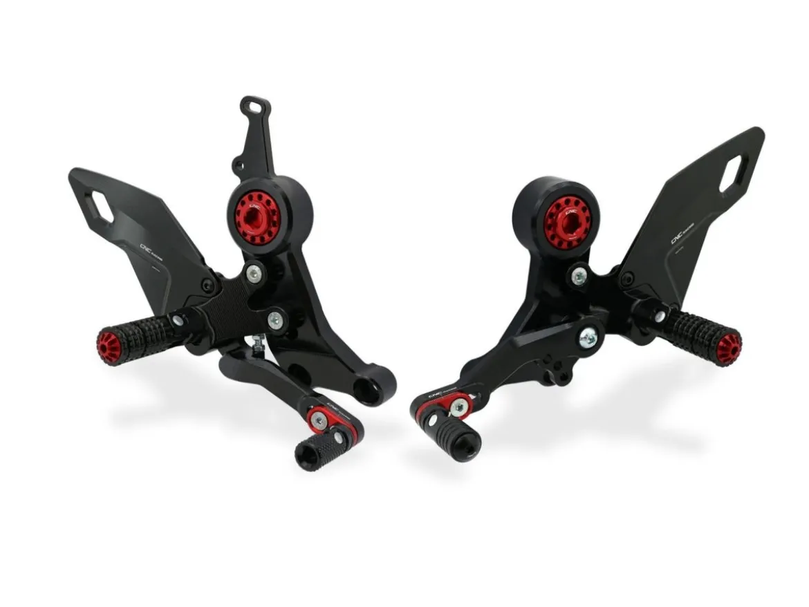 PEDANE REGOLABILI PILOTA CNC RACING DUCATI MONSTER 937 2021-2022