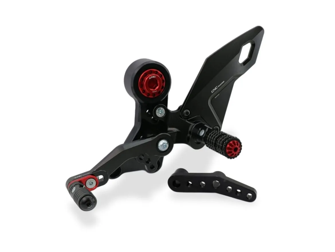 PEDANE REGOLABILI PILOTA CNC RACING DUCATI MONSTER 937 2021-2022
