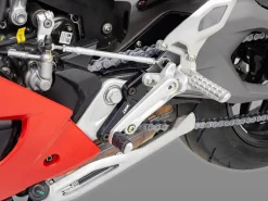 PIASTRE ARRETRA PEDANE OEM DBK DUCATI PANIGALE V2 / S 2025