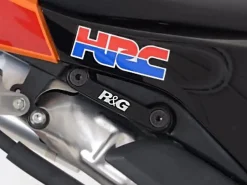 PLACCHE COPRI FORI POGGIAPIEDI POSTERIORI R&G HONDA CBR 600 RR 2007-2025