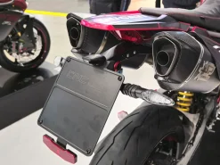 PORTA TARGA REGOLABILE CNC RACING DUCATI HYPERMOTARD 698 MONO 2024
