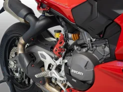 PROTEZIONE POMPA FRENO POSTERIORE DBK DUCATI STREETFIGHTER V2 / S 2025