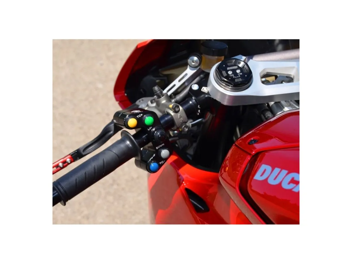 PULSANTIERA RACING PLUG AND PLAY DBK DUCATI PANIGALE V4