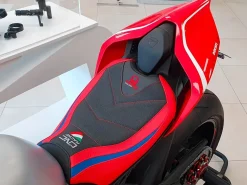 RIVESTIMENTO SELLA PRAMAC RACING LIMITED ED CNC RACING DUCATI PANIGALE V4 / S / R 2018-2024