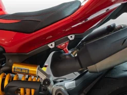 SET SUPPORTI TERMINALI SCARICO DBK DUCATI STREETFIGHTER V2 / S 2025