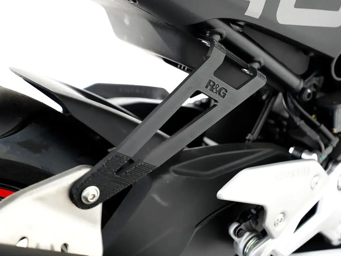 STAFFA SUPPORTO SCARICO R&G CFMOTO 450 SR / SS 2023-2024