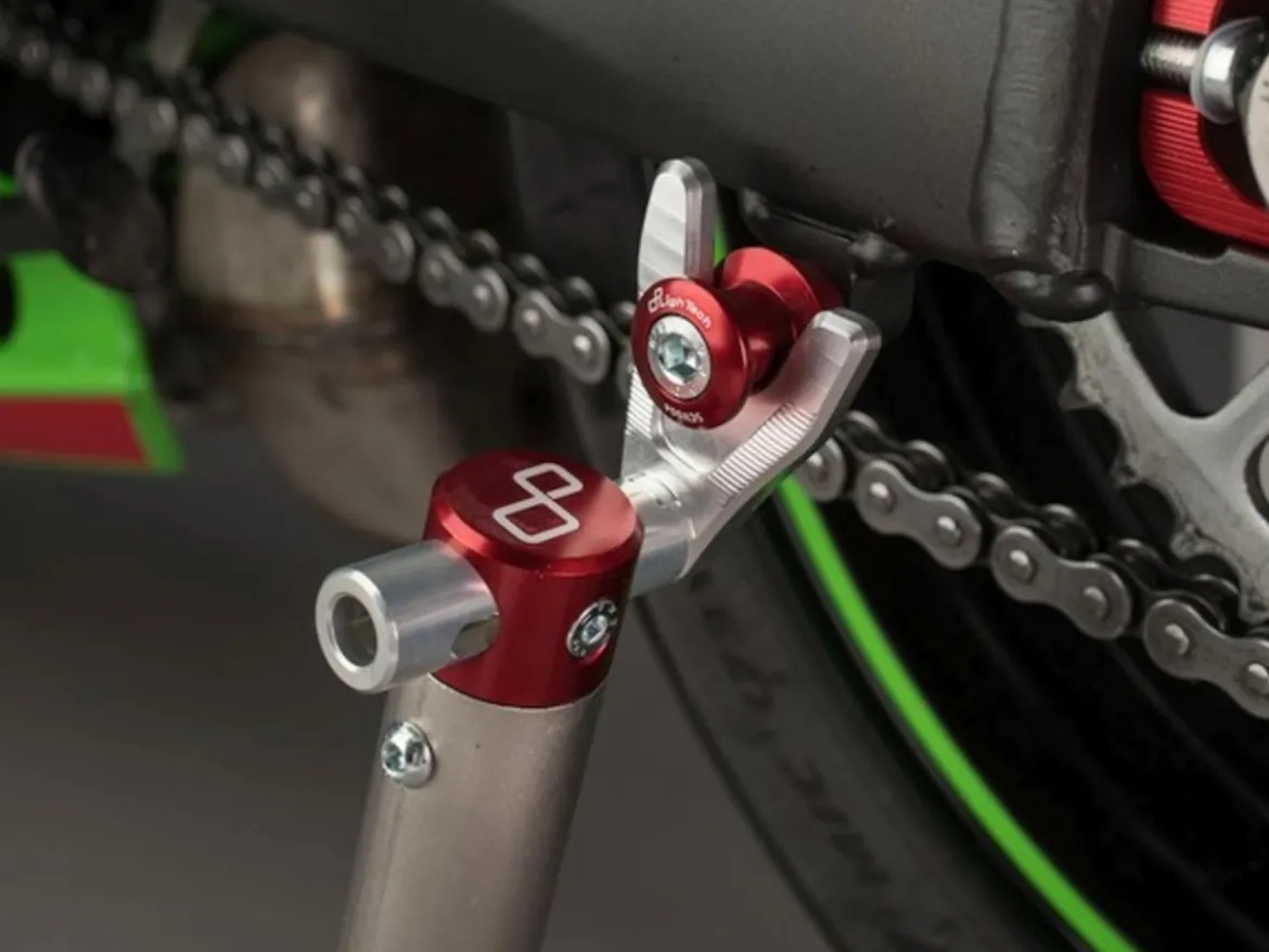 SUPPORTO PER CAVALLETTO M8 LIGHTECH DUCATI PANIGALE V4 2025
