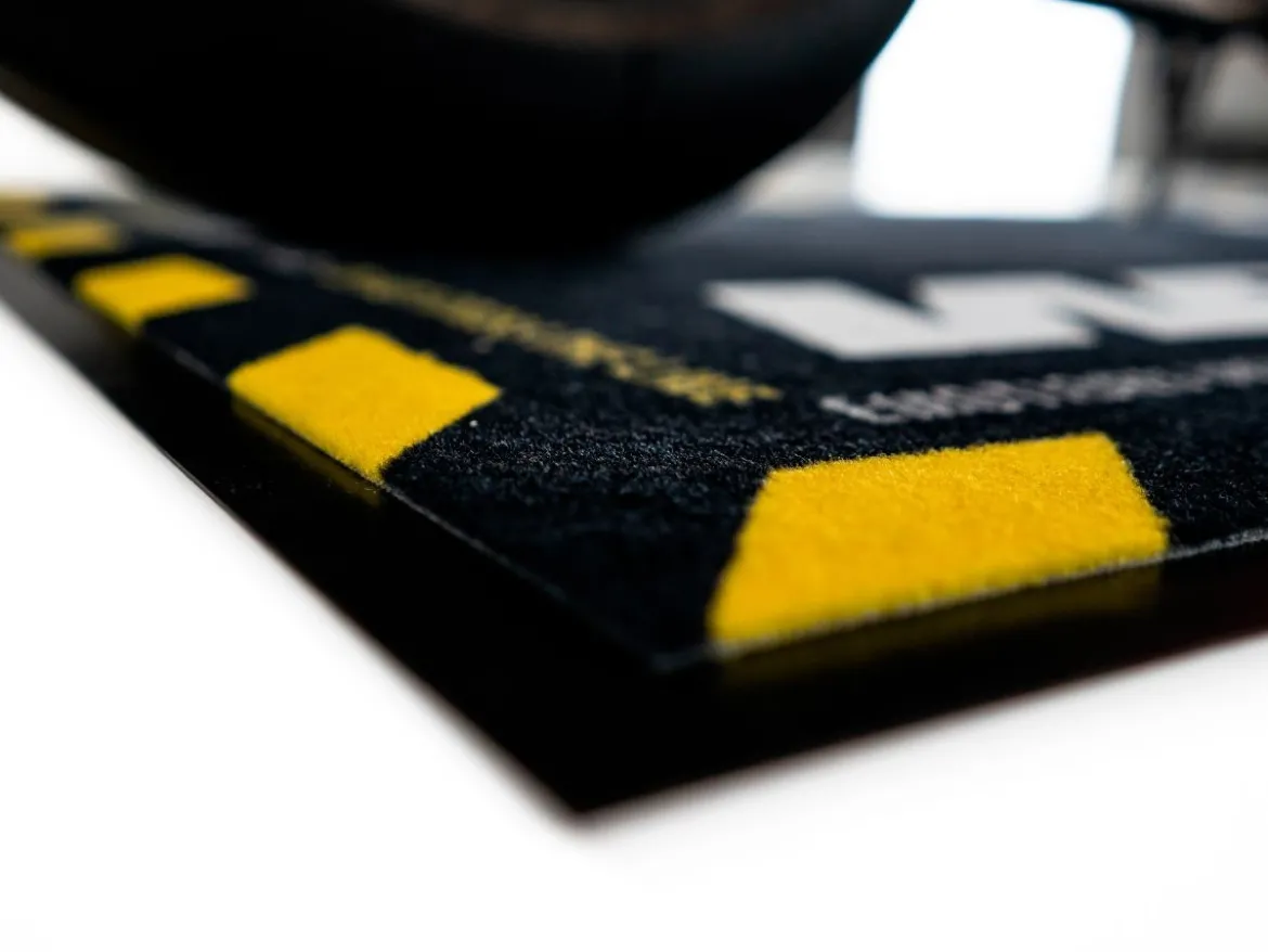 TAPPETO MOTO RETTANGOLARE ORIGINALE WRS CON LOGO E LINEA GIALLA