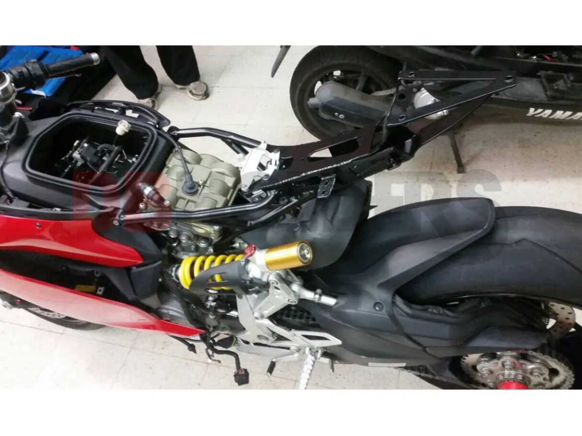 TELAIETTO DI SUPPORTO POSTERIORE DB HOLDERS DUCATI 1199 / 1299 2012-2018
