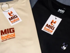 T-SHIRT OVER PREMIUM UFFICIALE MIG BABOL RACING PODCAST SABBIA 100% COTONE